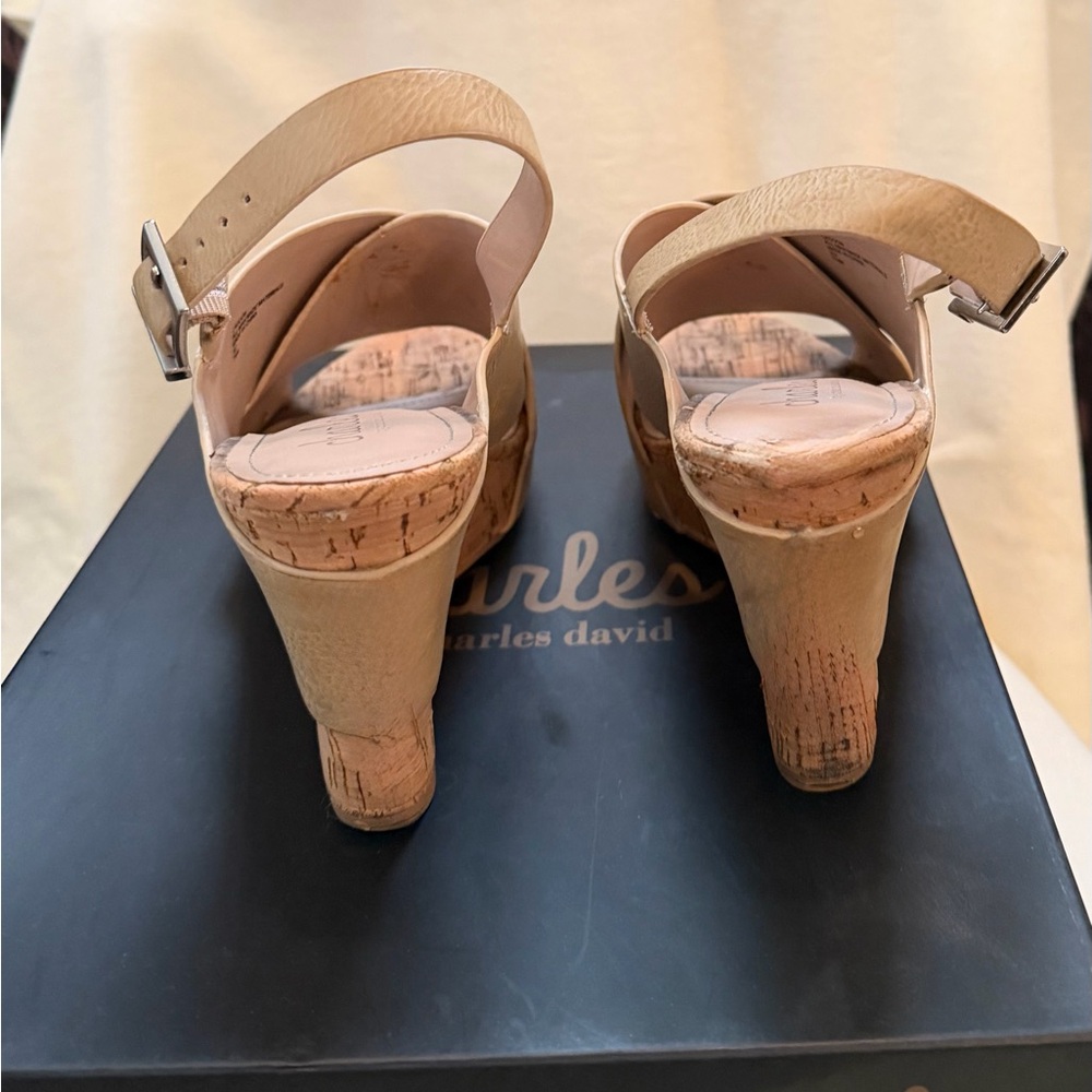 Charlies by Charlies David Beige Cork Wedge Sandals size 7 1/2 - Picture 4 of 6